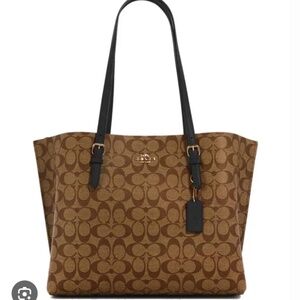 NWOT Coach TAN SIGNATURE CANVAS MOLLIE TOTE